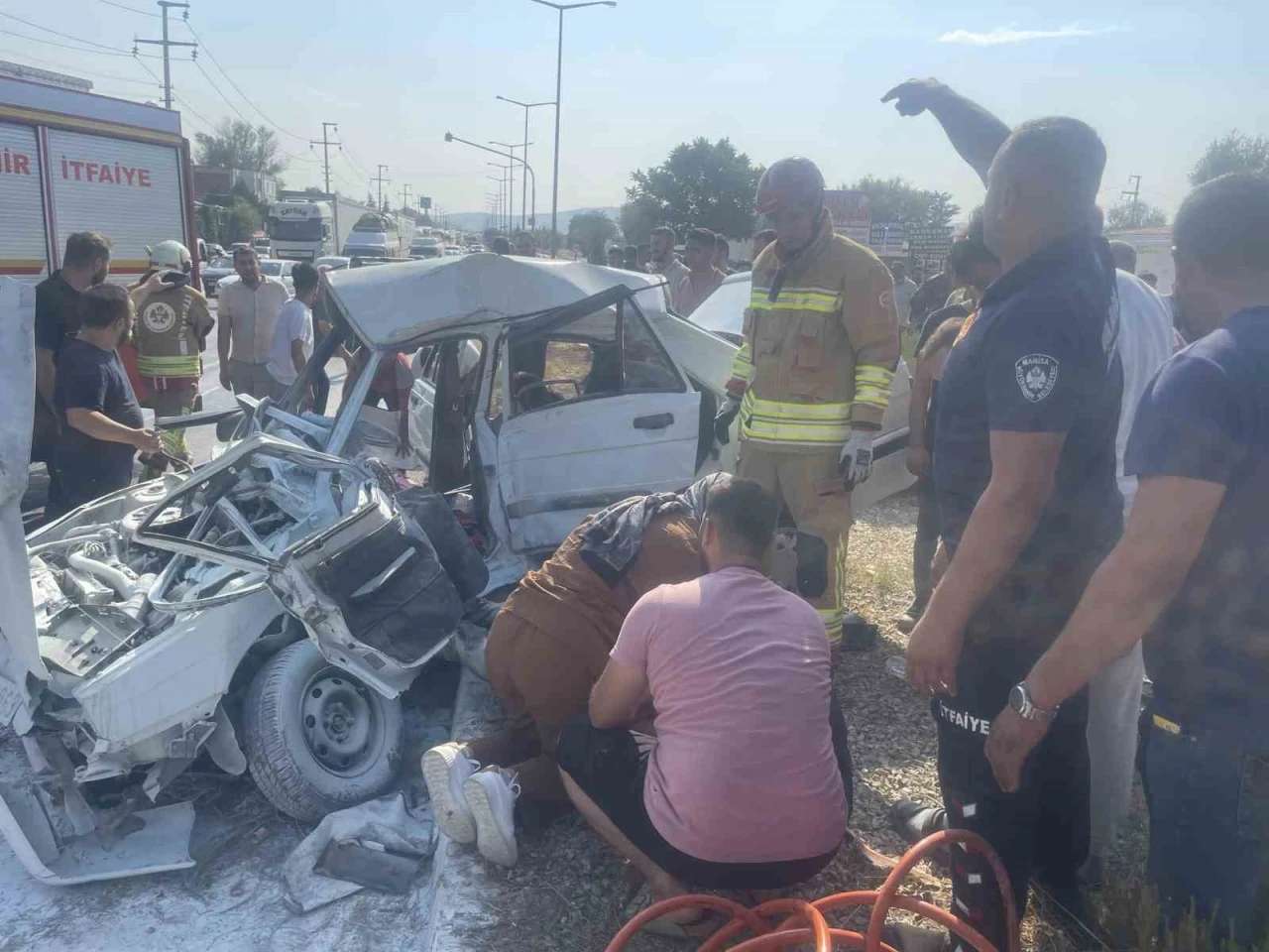 Kula’da karı-koca trafik kazasında hayatını kaybetti
