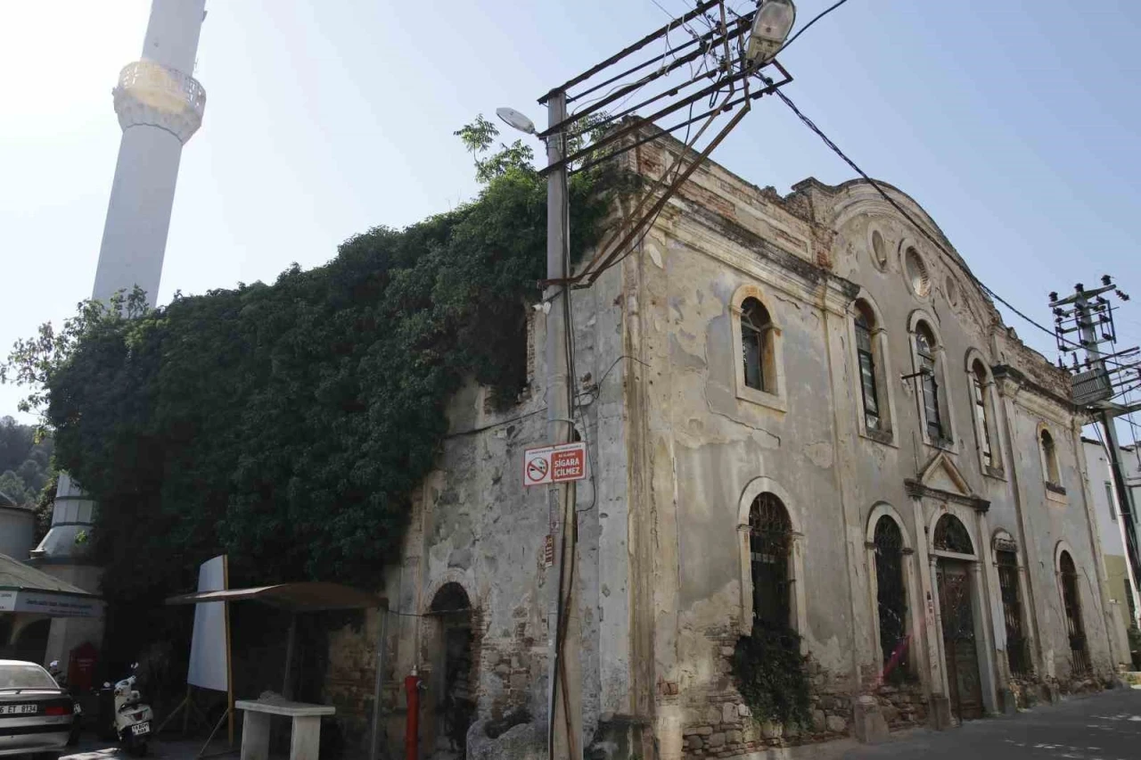 Kültür ve Turizm Bakanlığı’ndan Bursa’daki o kilise hakkında CHP’li belediyeye tahsis kararı
