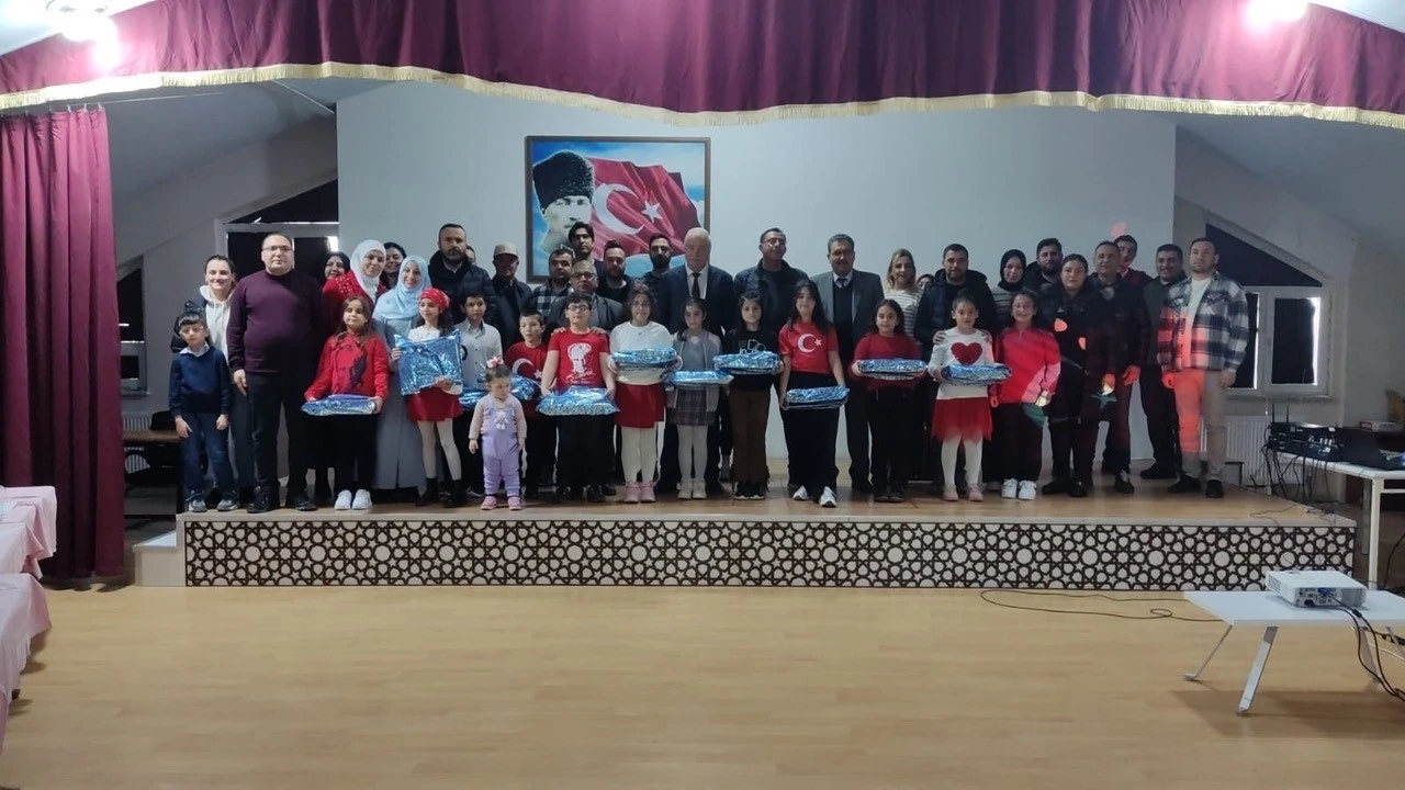 Kulu&rsquo;da İstiklal Marşı&rsquo;nı g&uuml;zel okuma yarışması yapıldı
