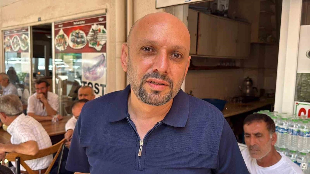 Kumarbaz bek&ccedil;i, boşanma aşamasındaki eşini kızının yanında uyurken &ouml;ld&uuml;rm&uuml;ş
