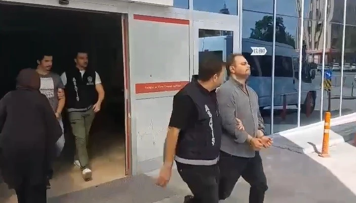 Kundaklama şüphesiyle tutuklanan avukat ve arkadaşına 9 yıl hapis talebi
