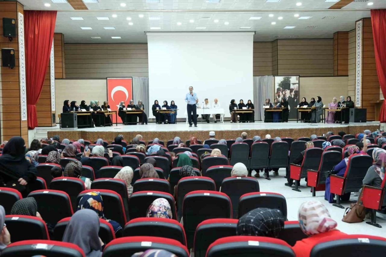 Kur’an kursları arasında bilgi yarışması düzenlendi
