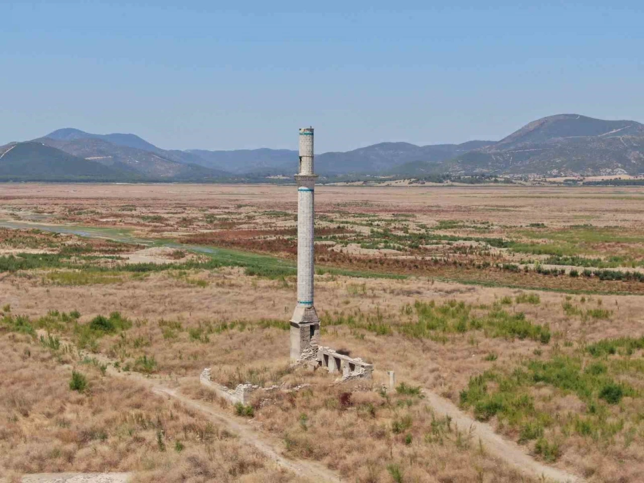 Kuraklık İzmir’i vurdu: Tahtalı Barajı’nda su dip seviyede
