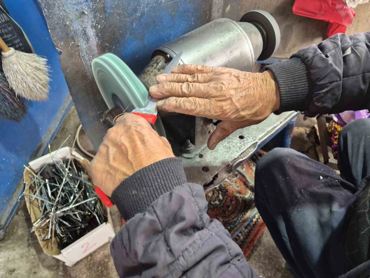Kurban Bayramı i&ccedil;in bı&ccedil;ak bileme işlemleri başladı
