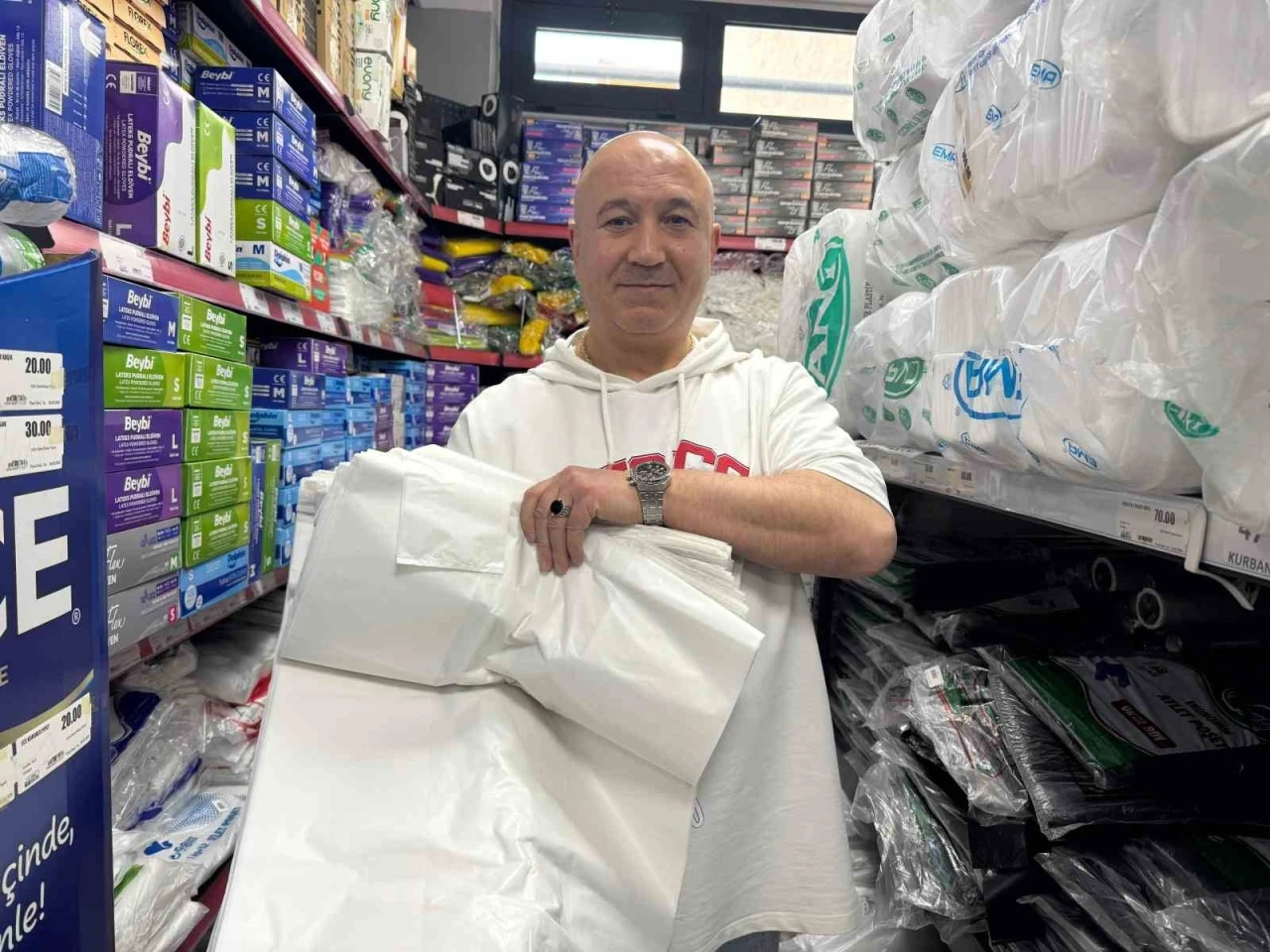 Kurban poşetlerine bu yıl talep düşük ilerliyor
