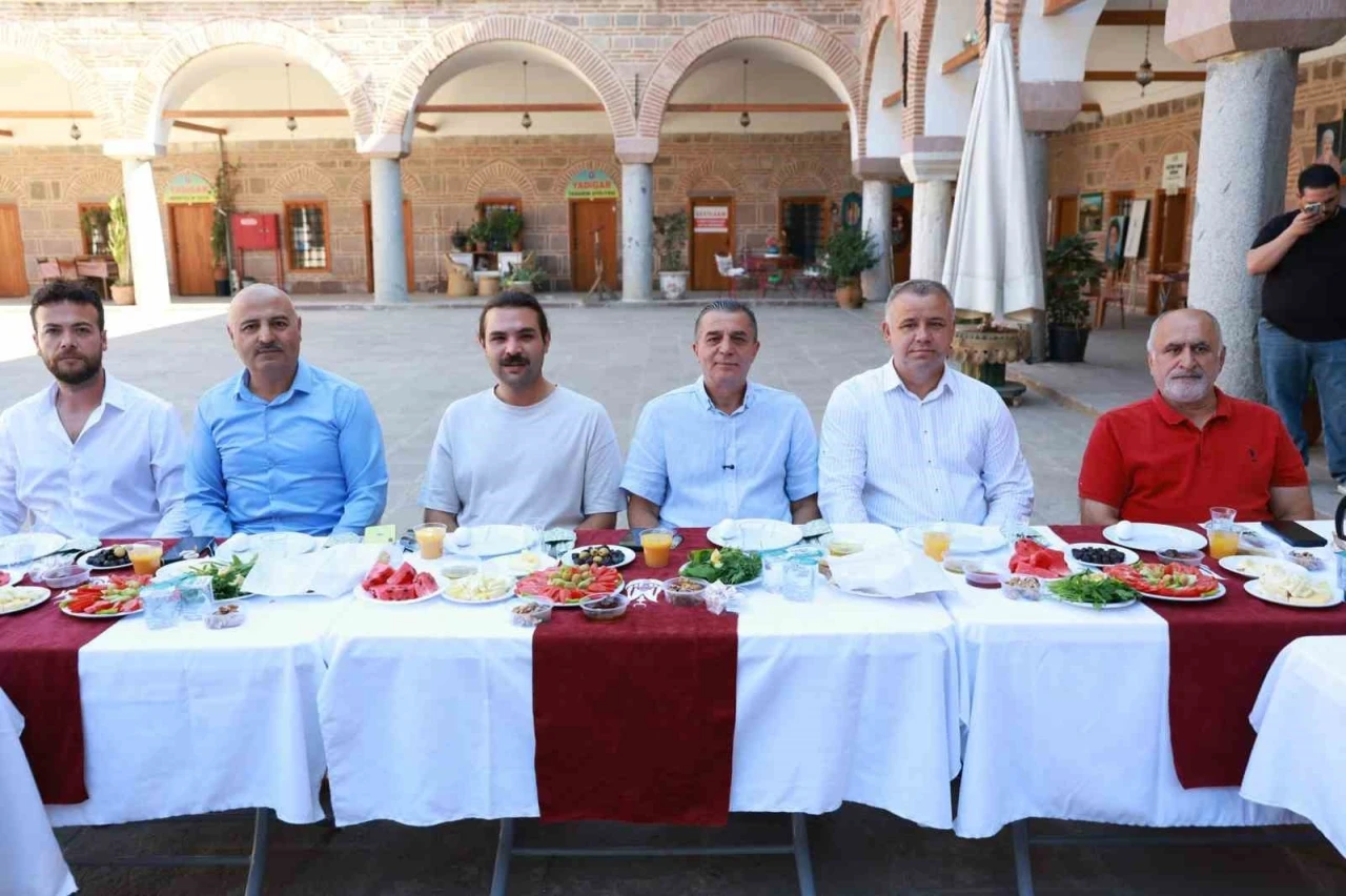 Kurşunlu Han&rsquo;a sanat vizyonu masaya yatırıldı
