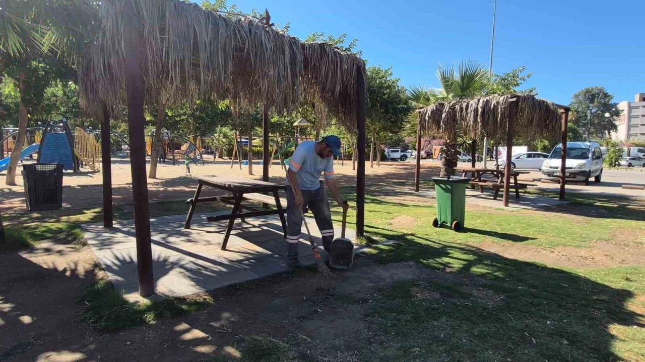 Kuşadası&rsquo;nda Adag&ouml;l Mesire Alanı&rsquo;na yaz bakımı
