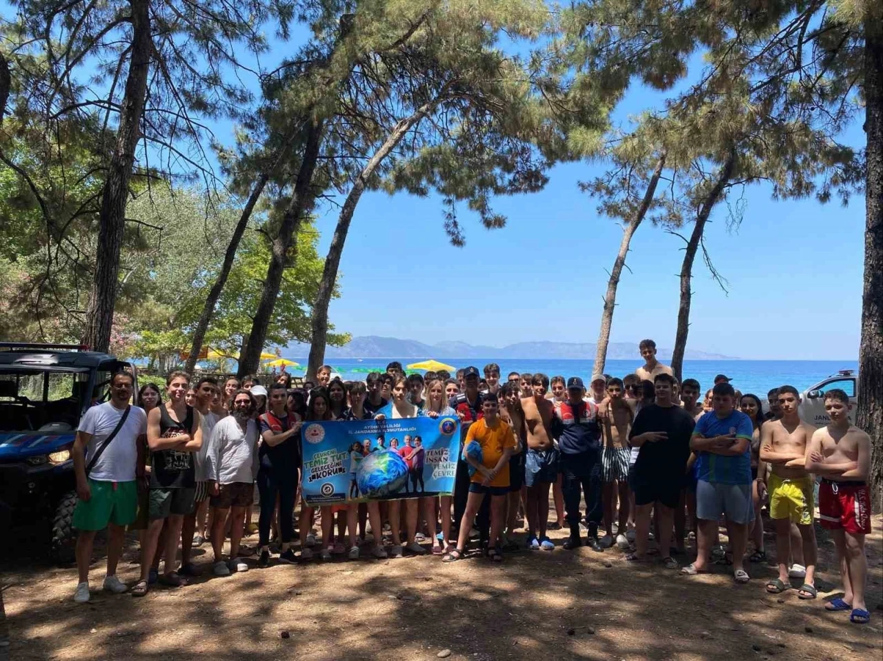 Kuşadası’nda öğrencilere uygulamalı çevre bilinci eğitimi
