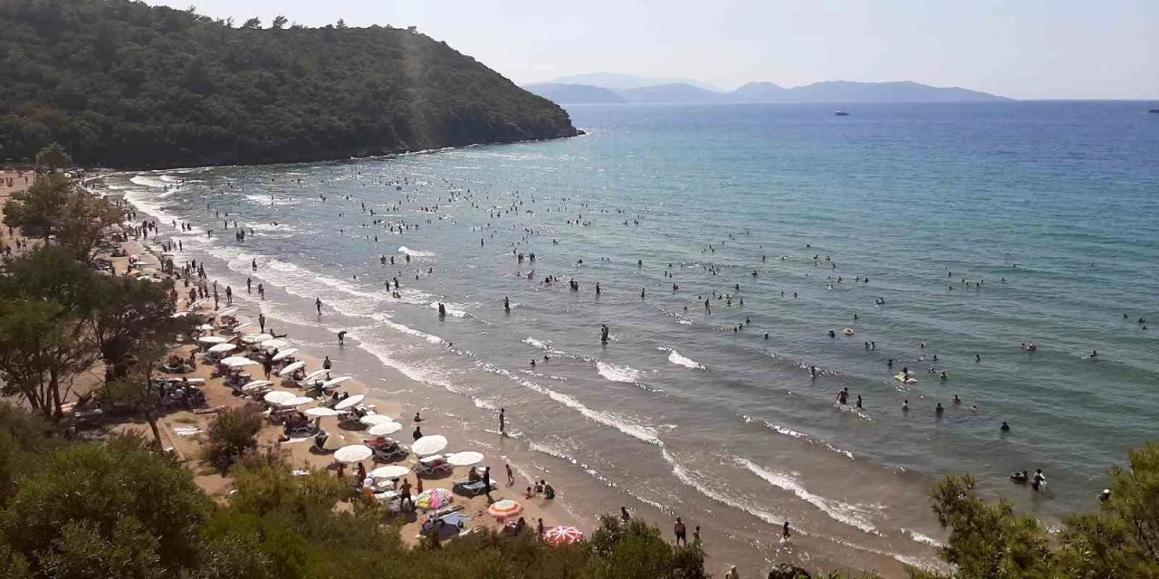 Kuşadası’nda turizmcinin yüzü gülüyor
