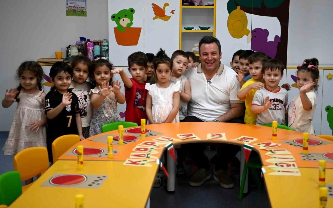 Kuşadası&rsquo;ndaki &Ccedil;ocuk Gelişim Merkezi ailelerin y&uuml;k&uuml;n&uuml; hafifletiyor
