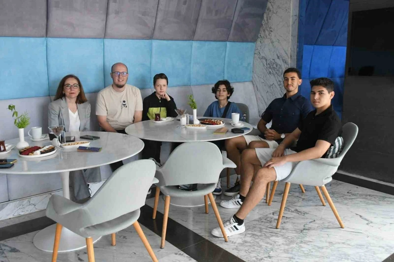 Kuşadası’ndan Estonya’ya robotik başarı yolculuğu
