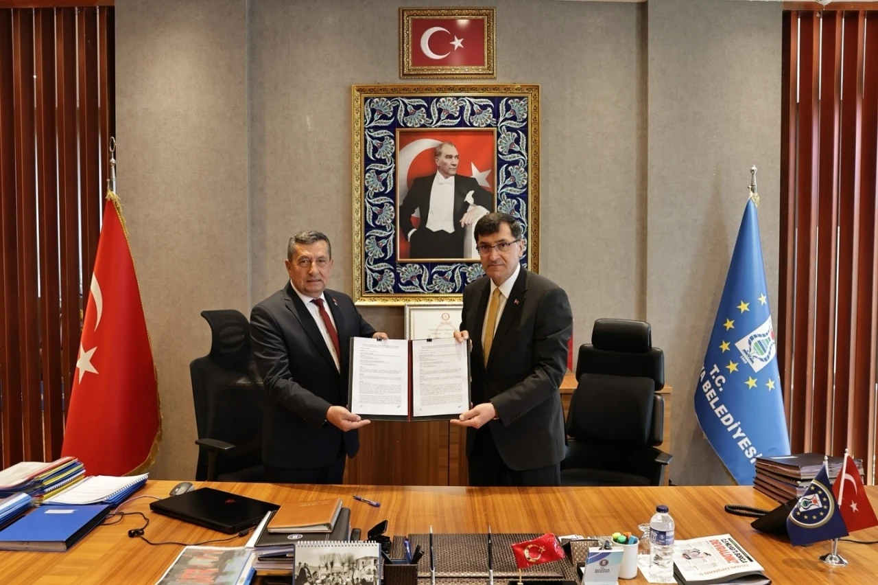 Kütahya Belediyesi ile Gaziler Derneği arasında anlamlı protokol

