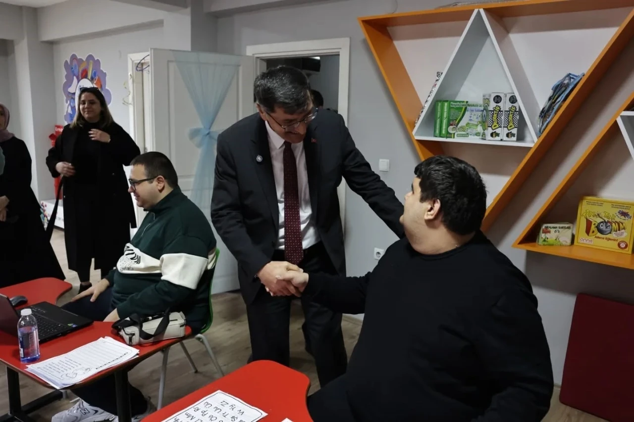 K&uuml;tahya Belediyesi&rsquo;nden otizmli bireylere destek
