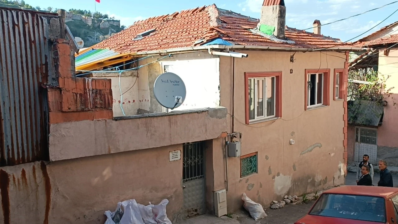 Kütahya’da 1 yıldır kayıp genç kızın cinayete kurban gittiği ortaya çıktı: 7 kişi tutuklandı

