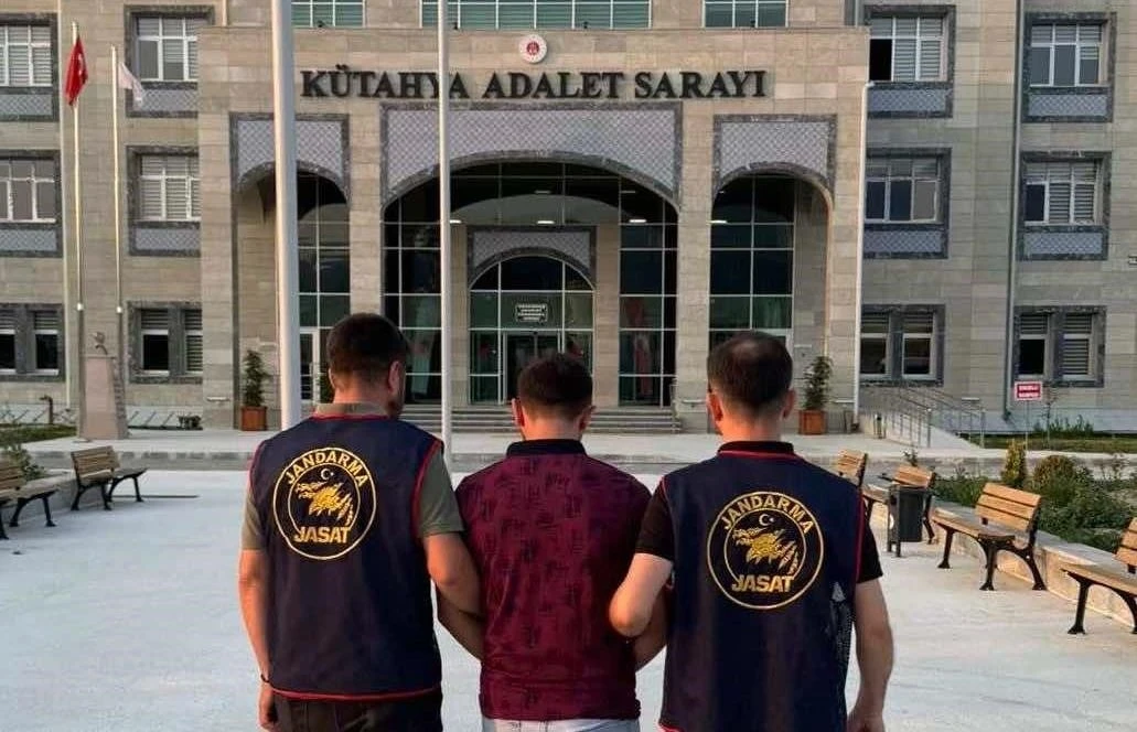 Kütahya’da 12 Yıl 6 ay kesinleşmiş hapis cezası bulunan şahıs yakalandı
