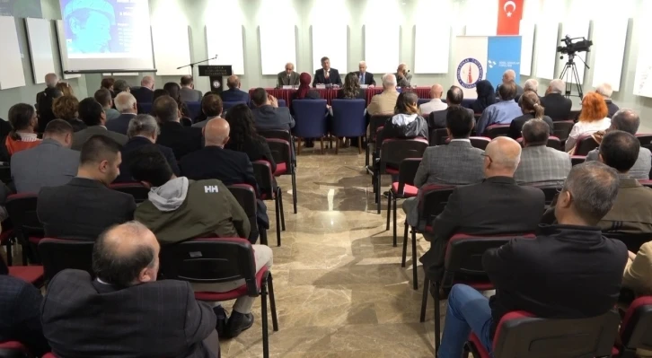 K&uuml;tahya&rsquo;da &rsquo;1920&rsquo;den 2023&rsquo;e Ahmet Yakuoğlu&rsquo; paneli

