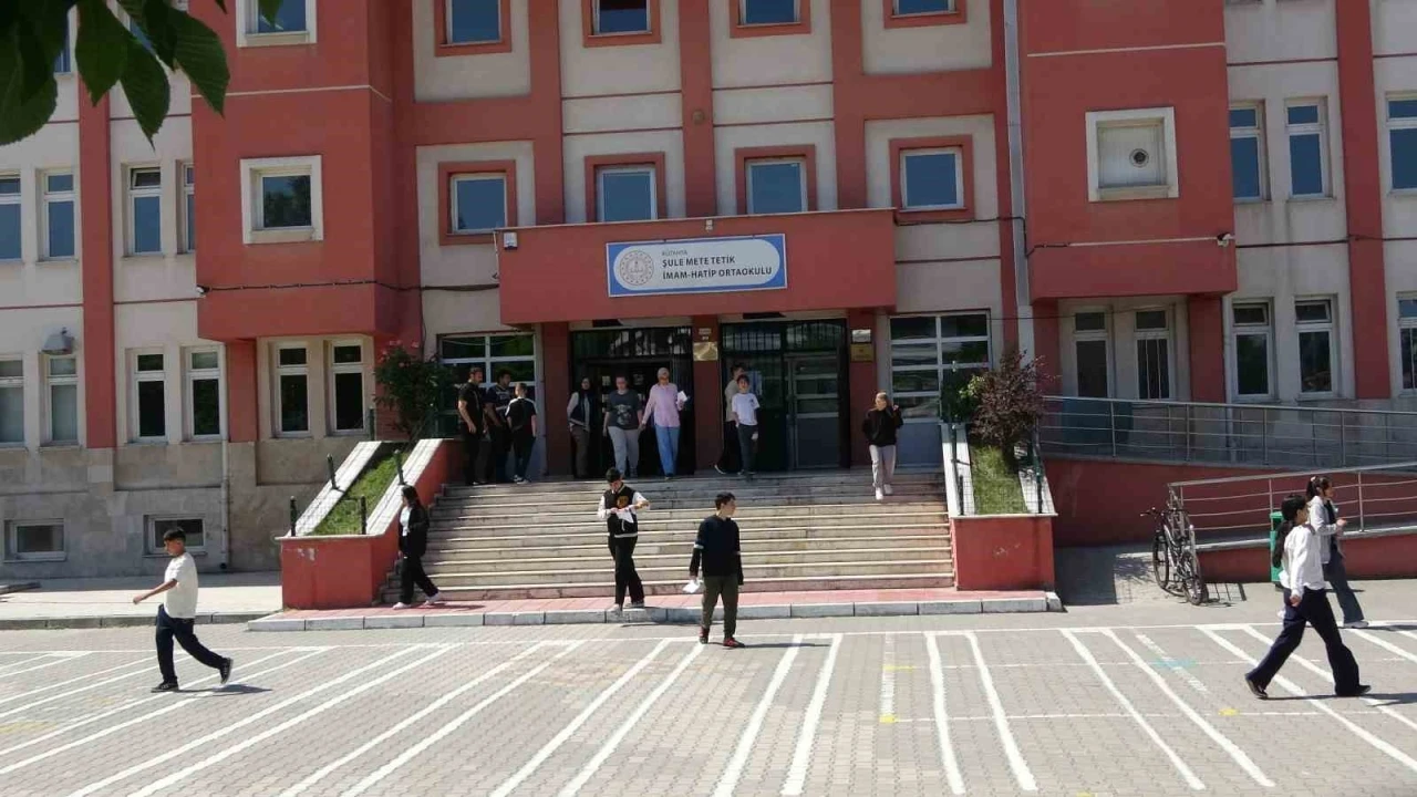 Kütahya’da 5 bin 380 öğrenci LGS heyecanı yaşadı

