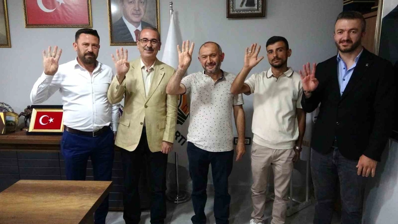 K&uuml;tahya&rsquo;da Anahtar Parti&rsquo;den AK Parti&rsquo;ye katılım
