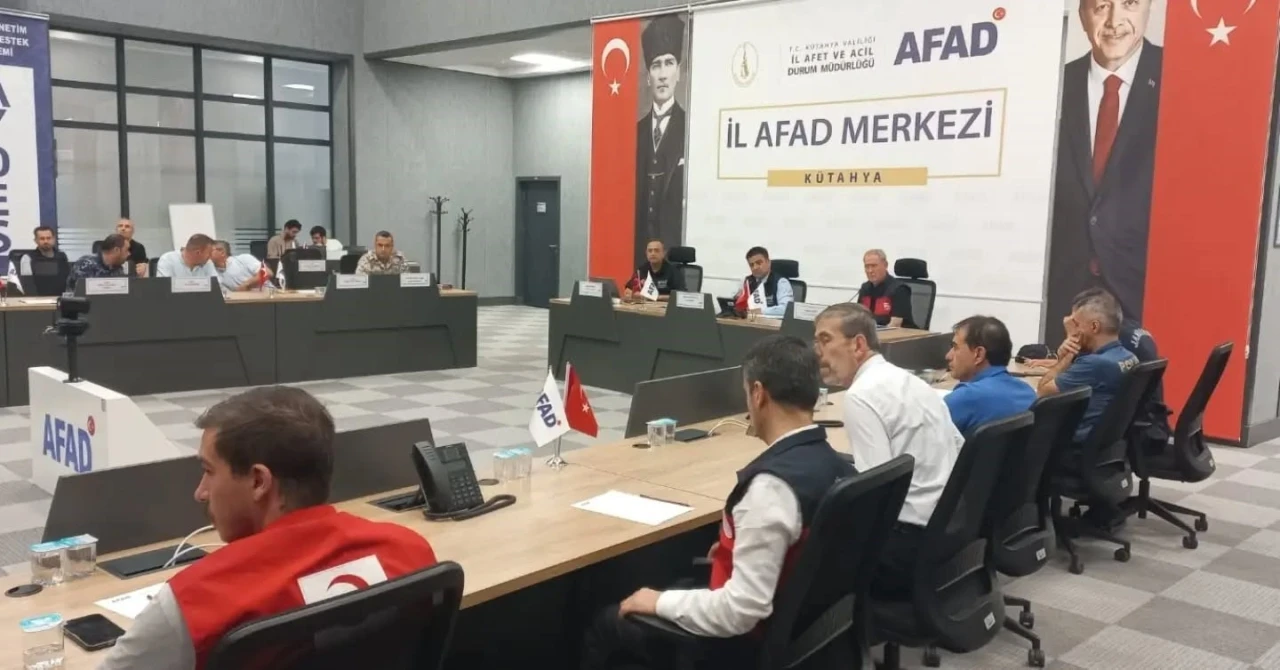 K&uuml;tahya&rsquo;da deprem tatbikatı
