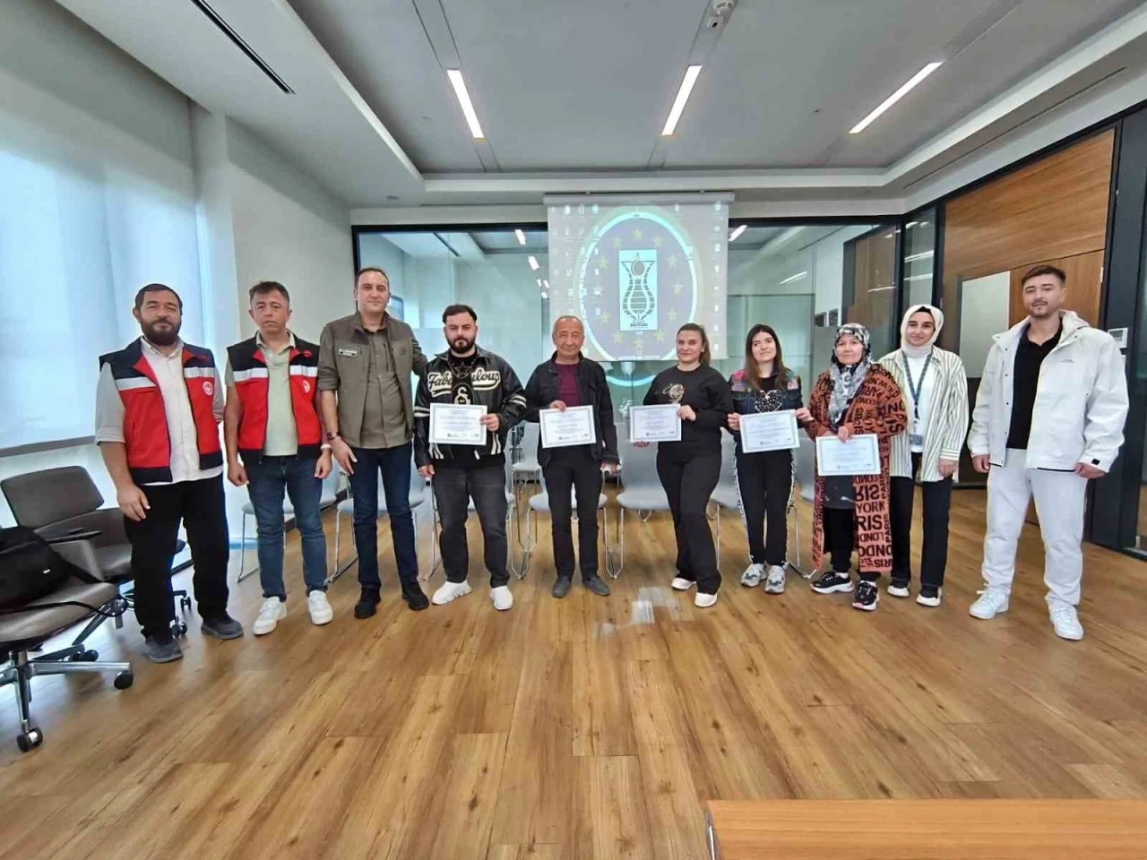 Kütahya’da ev hayvanı satış yeri sahiplerine eğitim
