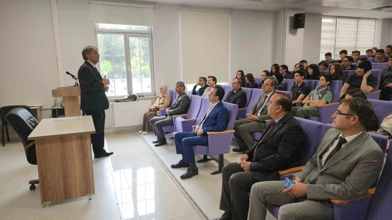 Kütahya’da Fen Liselerinde &quot;Bilim Uygulamaları&quot; programı
