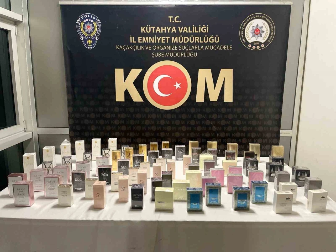 Kütahya’da kaçak parfüm operasyonu
