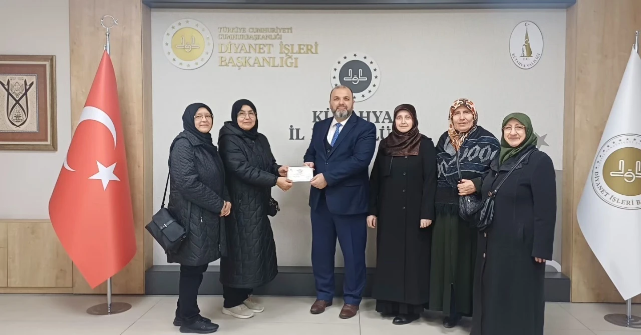 K&uuml;tahya&rsquo;da Kur&rsquo;an Kursu kursiyerlerinden Gazze&rsquo;ye destek
