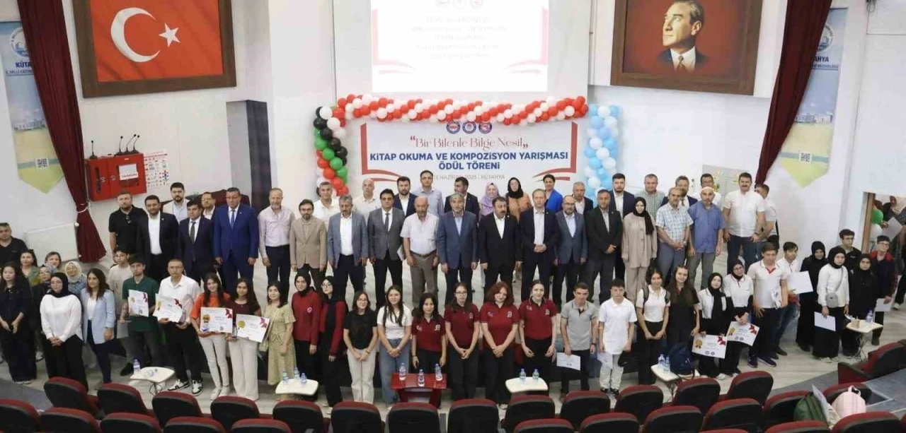 Kütahya’da &quot;Bir Bilenle Bilge Nesil&quot; yarışmasının ödülleri sahiplerini buldu
