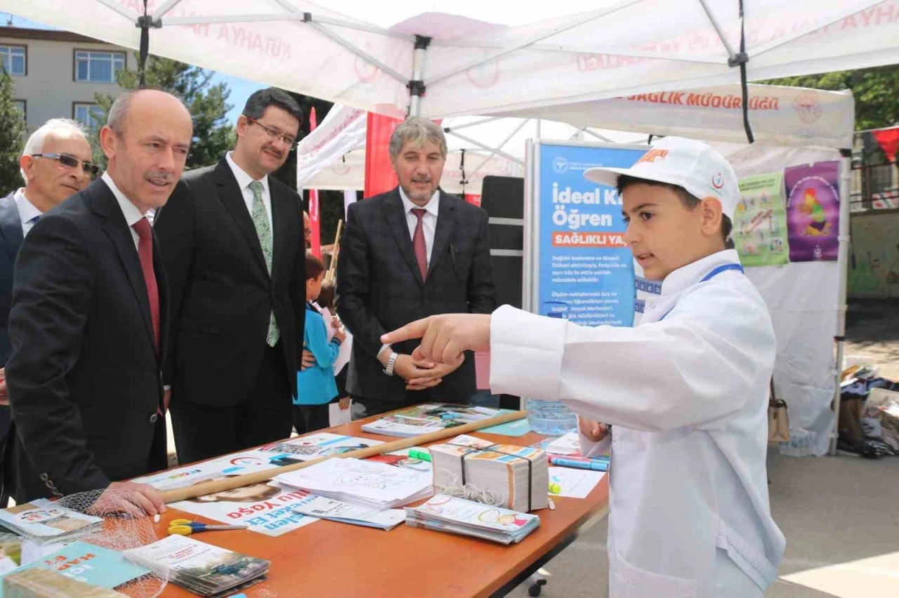Kütahya’da &quot;Sağlıklı Çocuk, Sağlıklı Gelecek&quot; etkinliği
