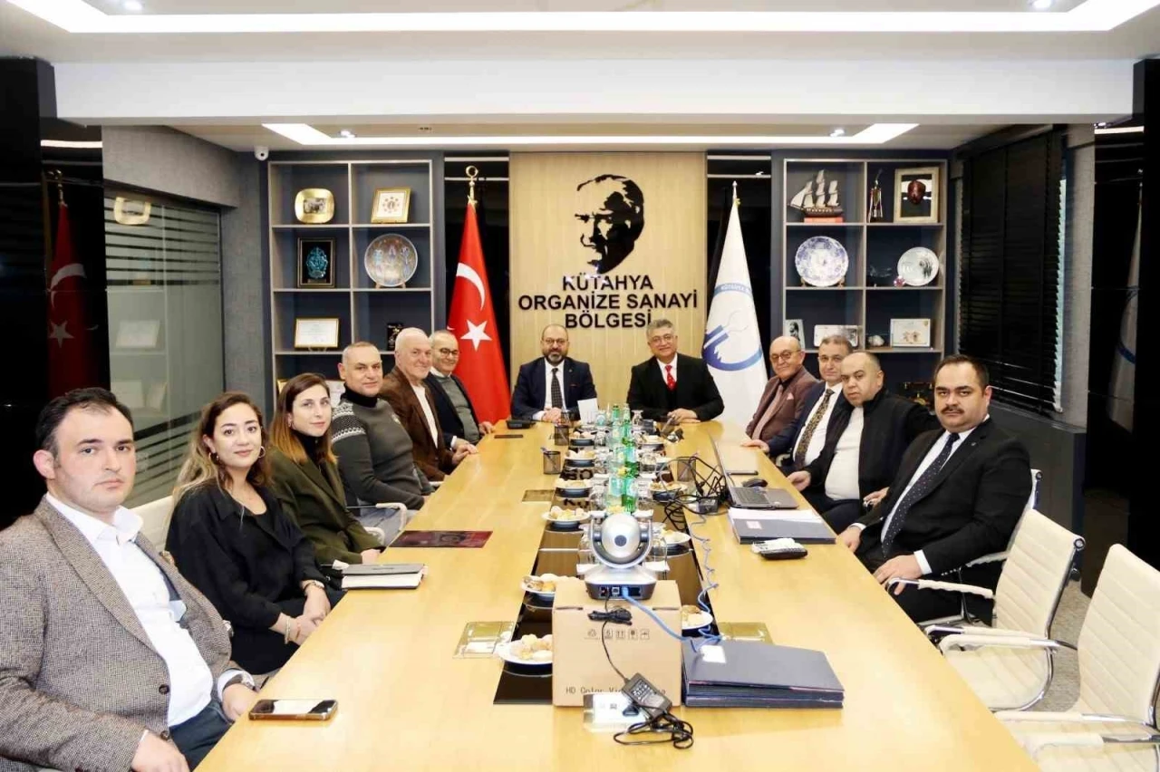 K&uuml;tahya&rsquo;da sanayi ve &uuml;niversite g&uuml;&ccedil;lerini birleştirdi
