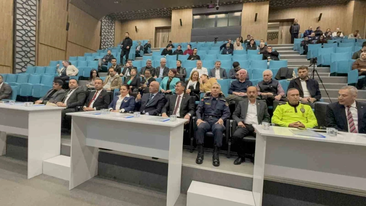 Kütahya’da şehir içi trafiği masaya yatırıldı
