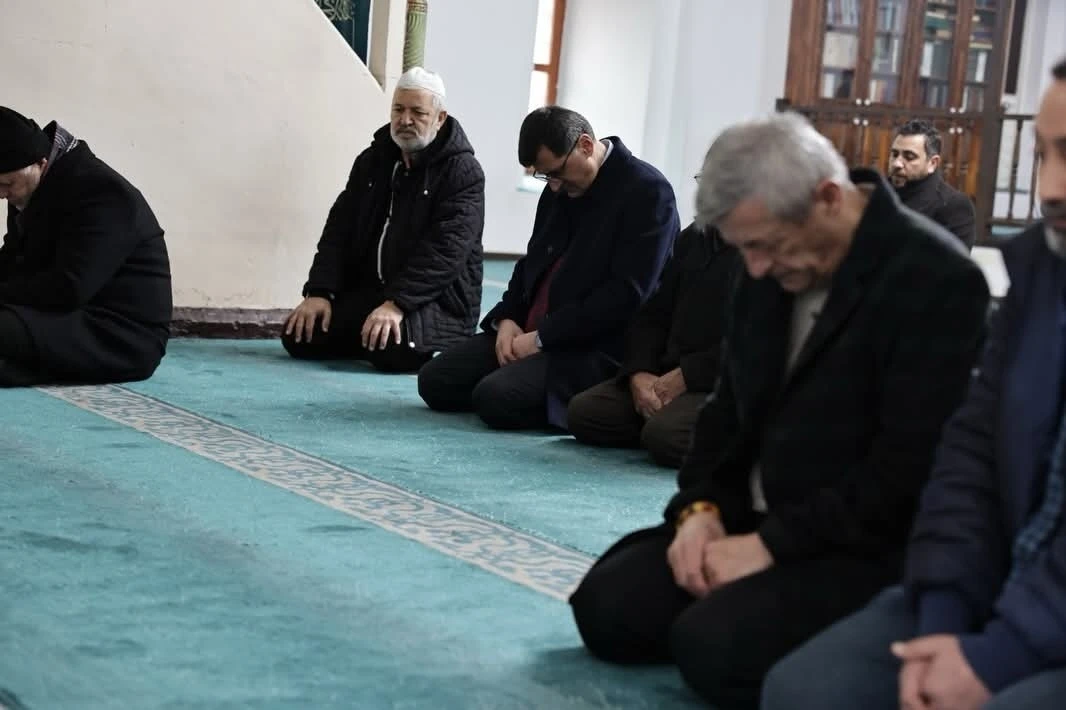 K&uuml;tahya&rsquo;da şehitler ve gaziler dualarla anıldı
