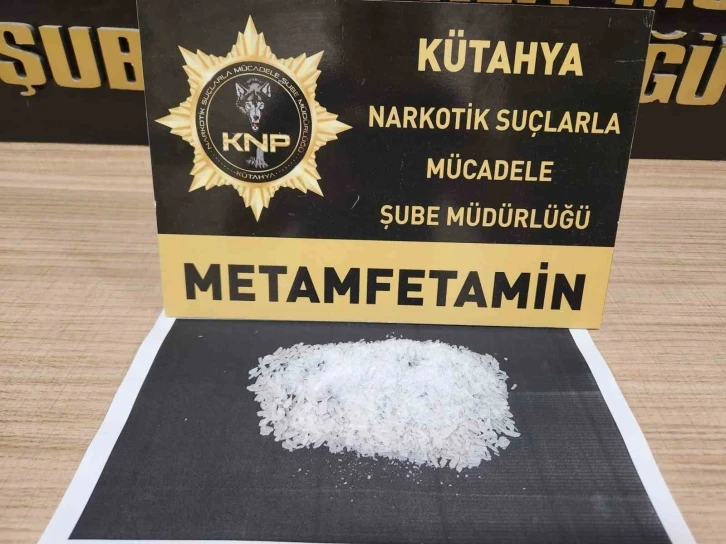 Kütahya’da uyuşturucu madde satıcısı gözaltına alındı
