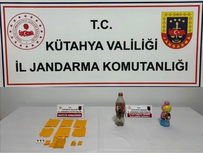 K&uuml;tahya&rsquo;da uyuşturucu operasyonu
