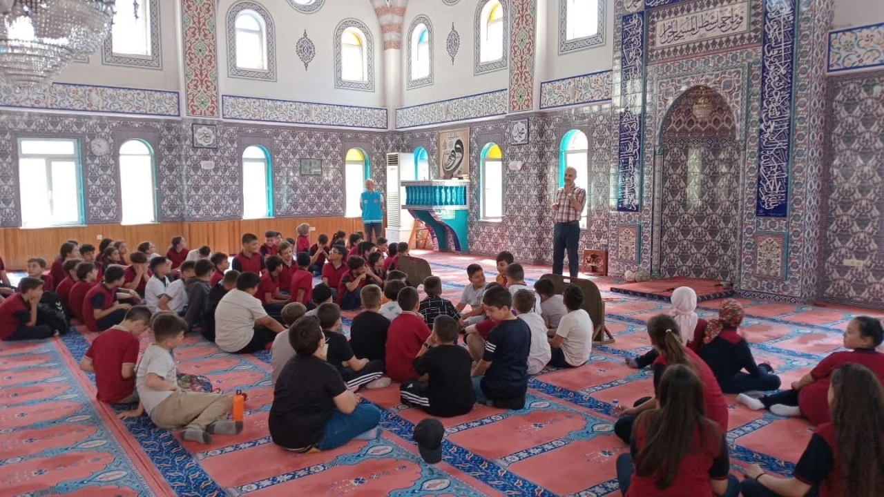 Kütahya’da yıl sonu etkinlikleri renkli görüntülere sahne oldu

