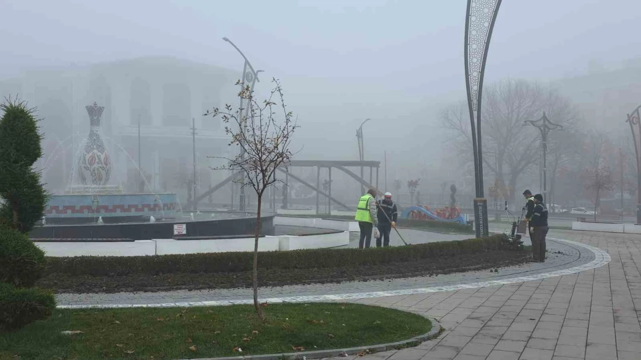 Kütahya’da yoğun sis ulaşımı olumsuz etkiledi
