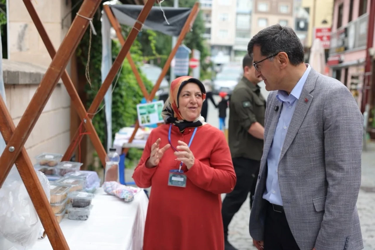 K&uuml;tahya&rsquo;da Y&ouml;resel Lezzetler ve El Sanatları ilgi g&ouml;r&uuml;yor
