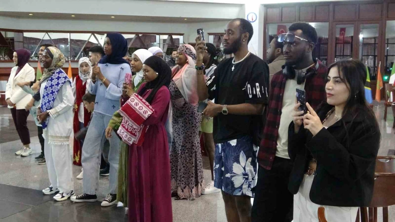 Kütahya Dumlupınar Üniversitesi’nde Afrika Gecesi coşkusu
