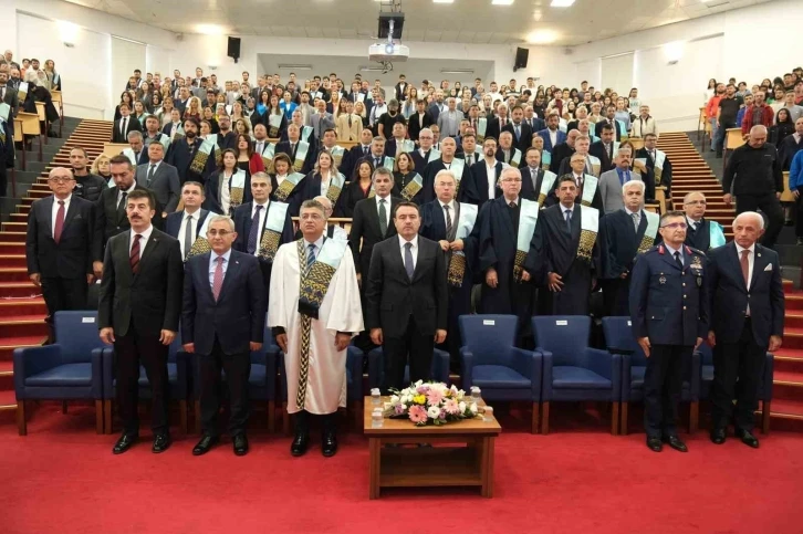 K&uuml;tahya Dumlupınar &Uuml;niversitesinde yeni akademik yıl heyecanı
