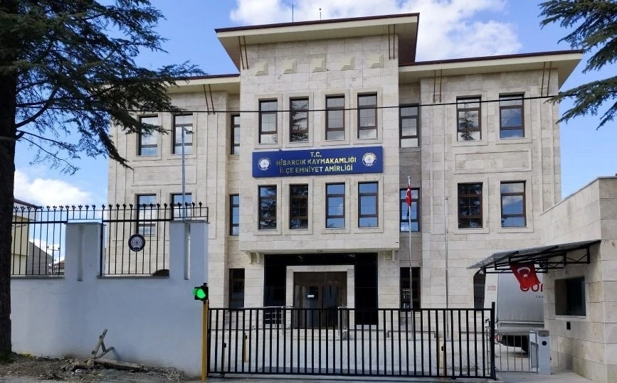 K&uuml;tahya İl &Ouml;zel İdaresinden eğitime ve kamu hizmetlerine g&uuml;&ccedil;l&uuml; destek
