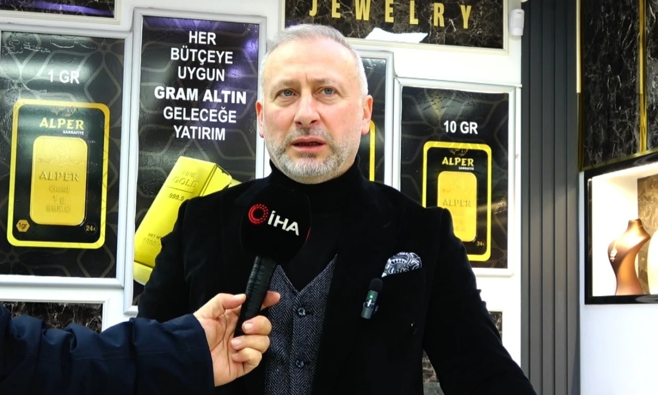 K&uuml;tahyalı sarraf İsmail Alper: "Altın her zaman g&uuml;venli liman"
