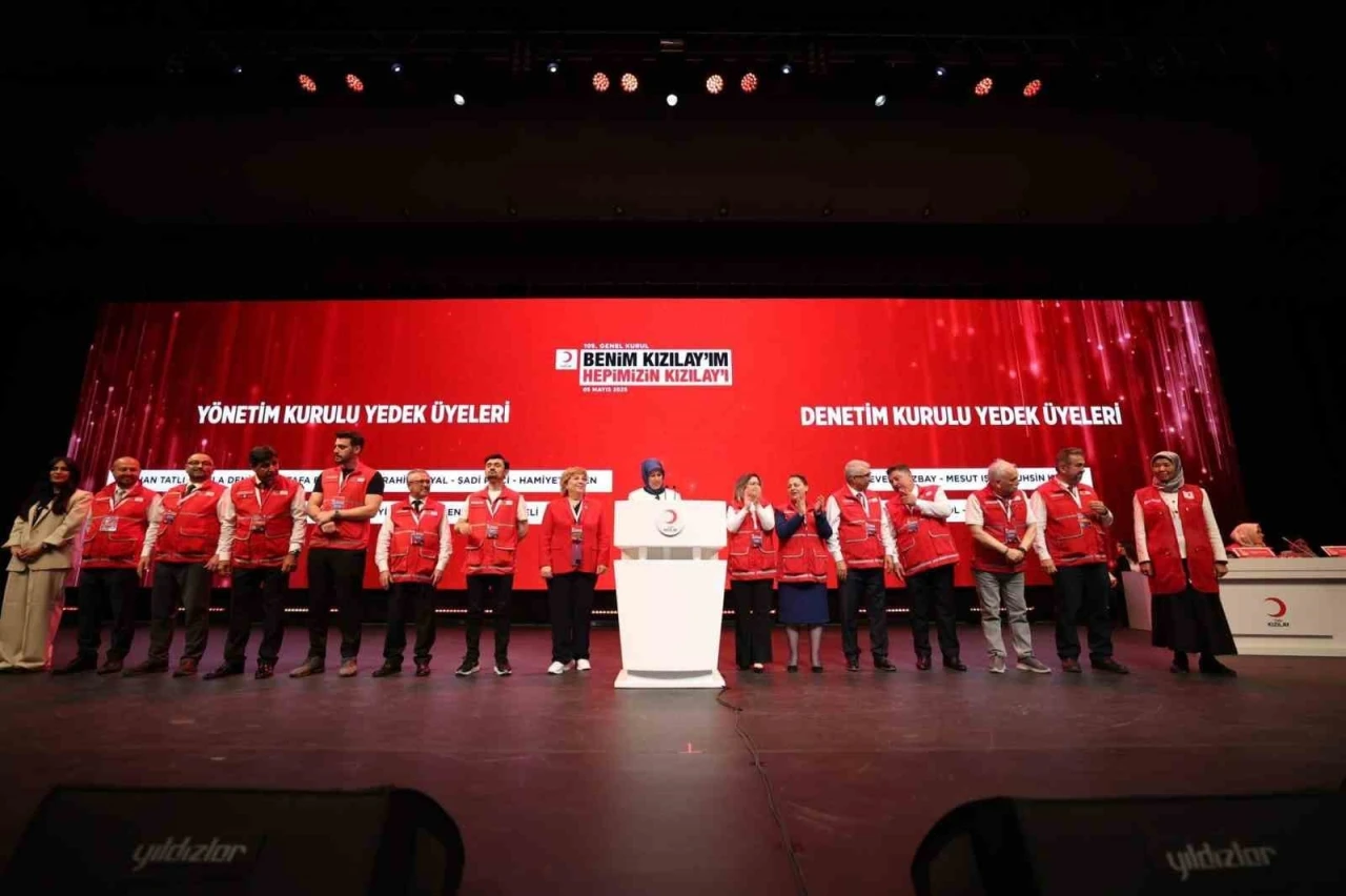 Kütahyalı Semra Tozaraydın Kızılay’ın yeni yönetimde
