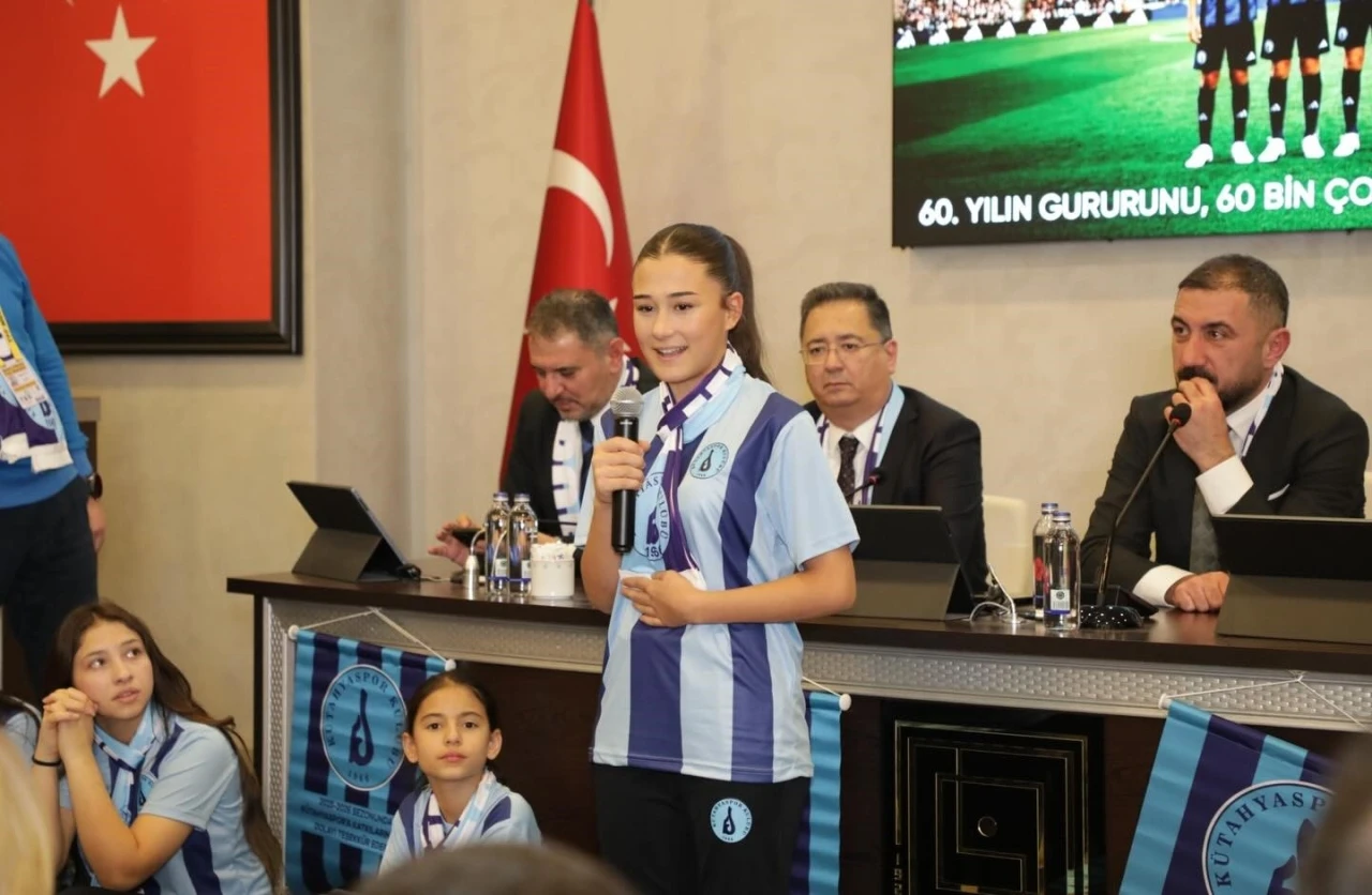 K&uuml;tahyaspor 60 yaşında
