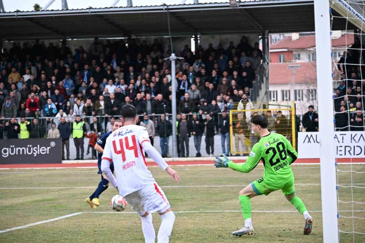 K&uuml;tahyaspor, Balıkesirspor&rsquo;u 2-1 mağlup etti
