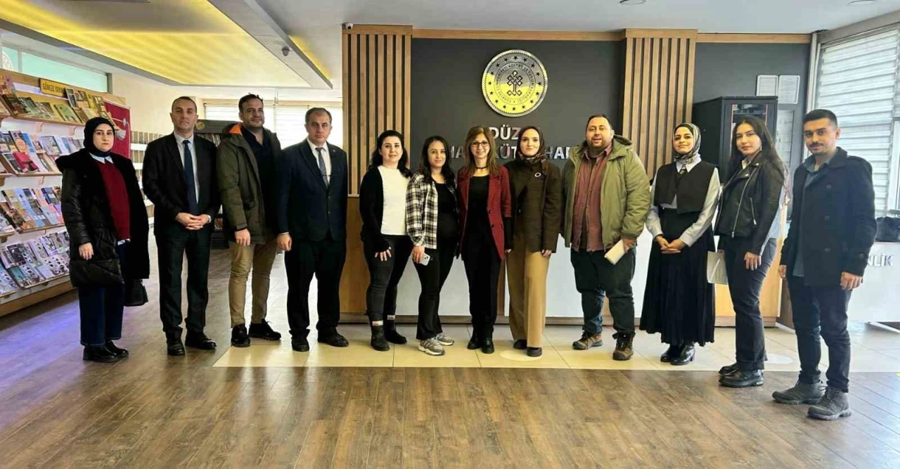 K&uuml;t&uuml;phanelerin sorunları g&ouml;r&uuml;ş&uuml;ld&uuml;
