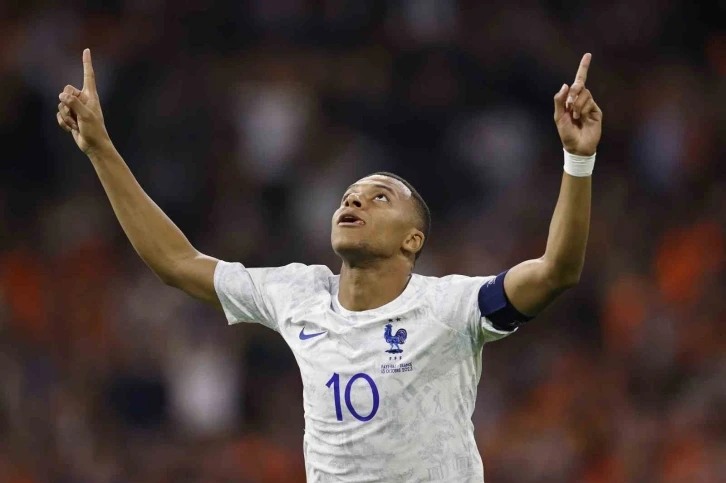 Kylian Mbappe, Michel Platini’yi geçti