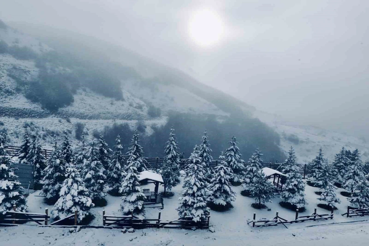 Ladik Akdağ beyaz gelinliğini giydi

