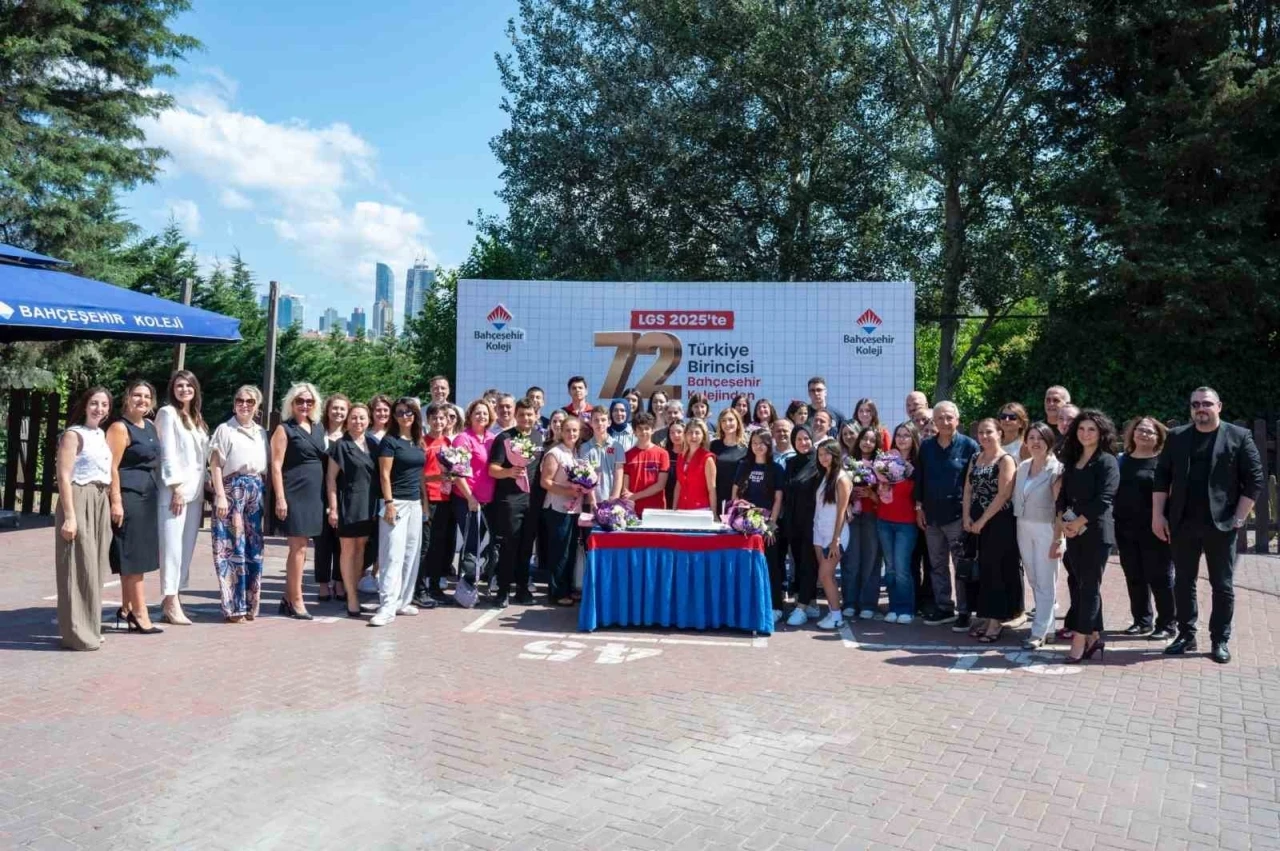LGS 2025’te Bahçeşehir Koleji’nden 72 Türkiye birincisi çıktı
