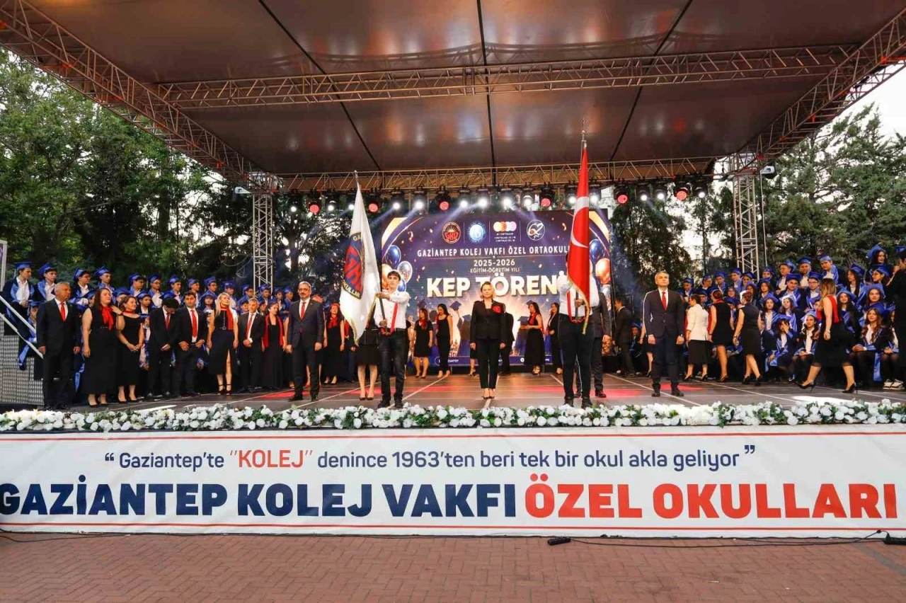 LGS&rsquo;de &ccedil;ifte şampiyonluk Gaziantep Kolej Vakfı&rsquo;nda
