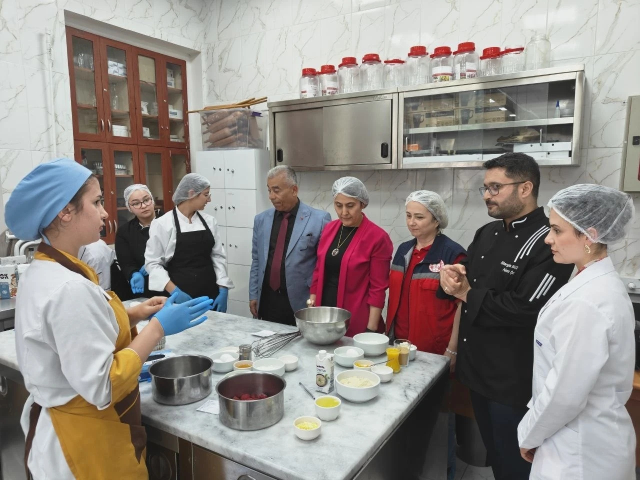 Lise öğrencilerinden ‘çölyak’ farkındalığı

